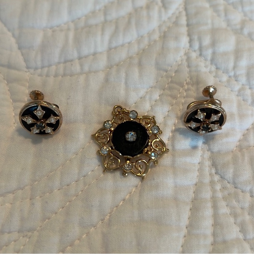 Vintage Art Deco Pendant and Earring Set